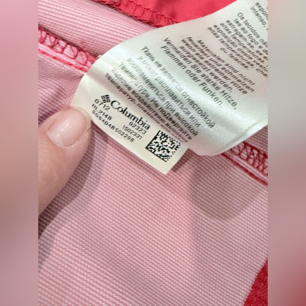 Columbia rain coat, red, medium, new - Picture 6 of 8